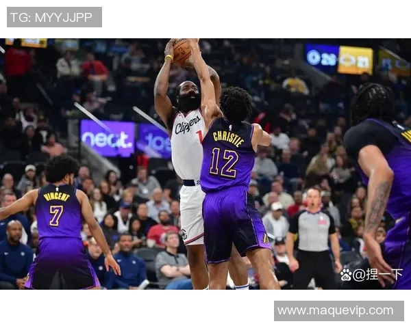 国王队与雷霆队激战在即谁将赢得这场精彩对决