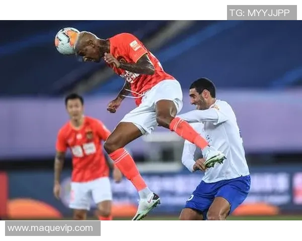 山东鲁能与恒大精彩对决回放全程回顾与分析